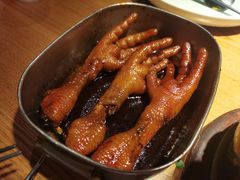 弄堂里的卤鸡爪-弄堂里·寻味杭州(湖滨银泰in77C区店)