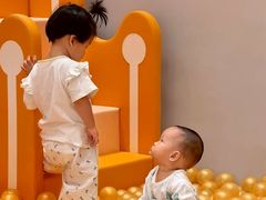 -龙格亲子游泳·水育早教运动中心(绿宝中心)