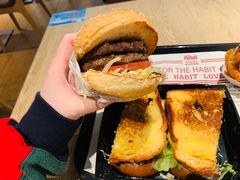 -The Habit Burger Grill 哈比特汉堡(复兴soho店)