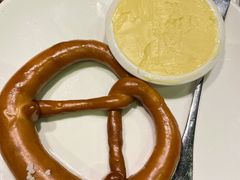 -LENBACH兰巴赫西餐啤酒坊(大连东港店)