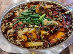 -乡土特色.冷锅鱼.牦牛肉汤锅