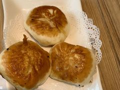 葱香生煎包-粤仔湾砂锅粥(广益哥伦布店)