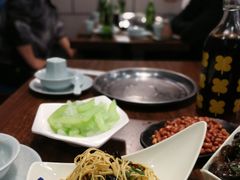 -超越炭火牛蛙火锅鸡(河东店)