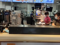 -麦当劳(杭州西湖银泰百货店)