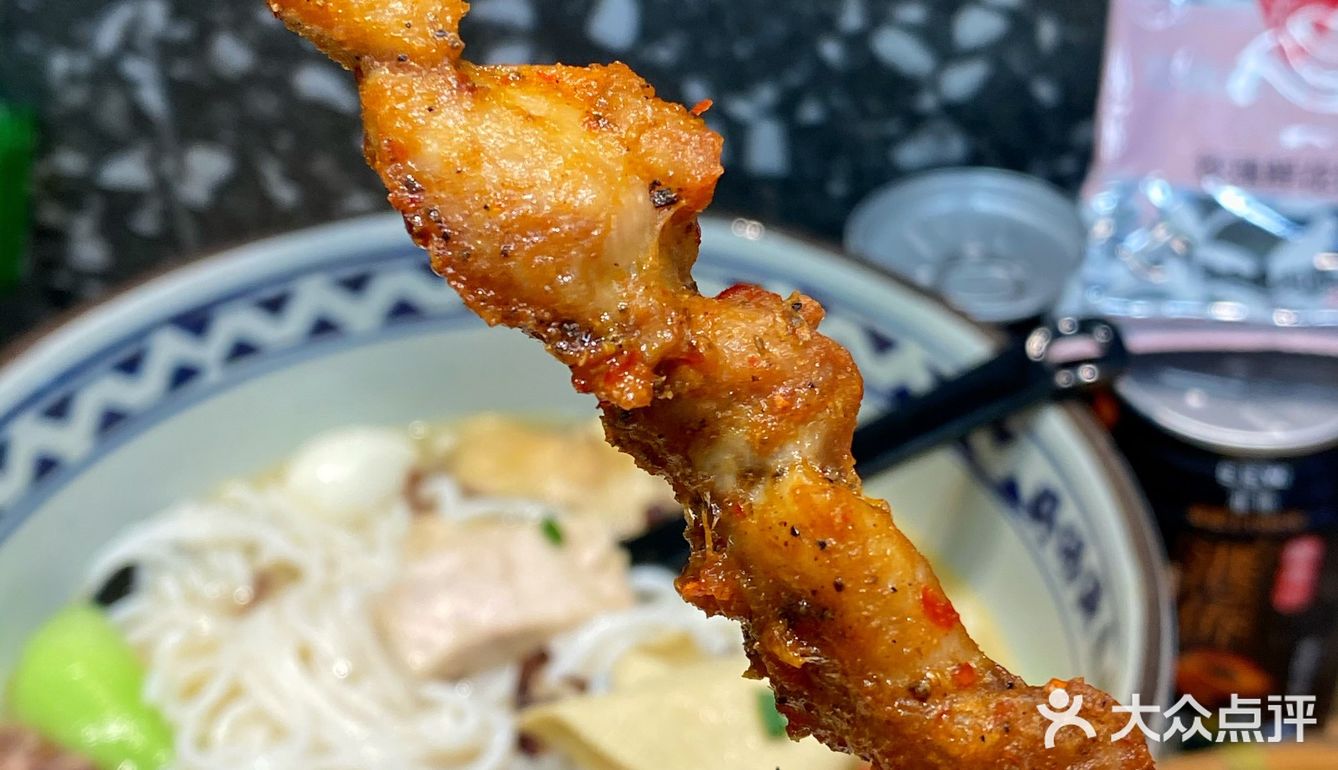 一拿出来的时候还是热热的脆脆的，非常的酥脆！