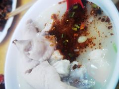 -雷祖芳老妈蹄花店