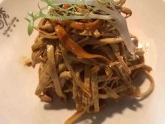 -江渔儿酸菜鱼(万科东荟城店)
