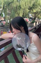 -丝语萱形象