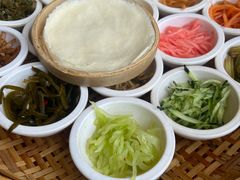 -包整·丝娃娃(一览甲秀楼风景店)