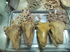 -正宁路小吃夜市