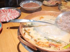 -洱火云南酸菜牛肉火锅(石景山当代商城店)