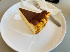 -UNI UNI(环亚凯瑟琳店)