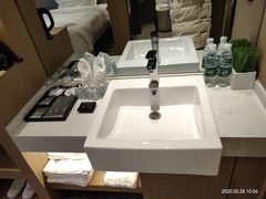 -乔治莫兰迪酒店(济南解放路山东大学店)