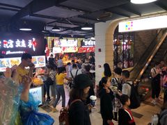 等位区-八一好吃街·高品美食广场