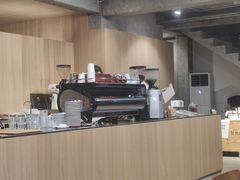 -VOYAGE COFFEE 咖啡烘焙工坊店(798艺术区店)