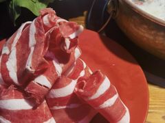 -洞庭洲·防空洞火锅·烧烤·铜锅涮肉(新百广场店)