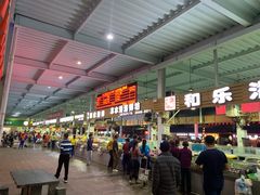 -亚龙湾8号(丁村万人海鲜广场店)