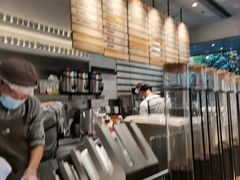 -喜茶(上海打浦桥日月光gelato lab+店)
