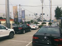 -北京凯威富檑上汽大众4S店(良乡店)
