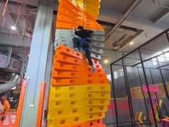 -嗨翻Hi-Fun竞技主题乐园·蹦床亲子生日轰趴(国光1937店)