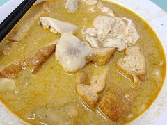 -亚王咖喱鸡米粉面