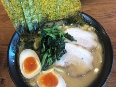 -横浜家系ラーメン 鶯家