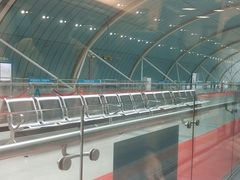 -龙阳路磁悬浮列车总站-停车场