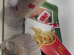 -麦当劳(百联西郊购物中心店)