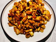 宫爆鸡丁-雲蜀龙阁·金牌水煮鱼(方庄店)