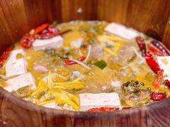 木桶酸菜鱼-中8楼风尚云南菜(颐堤港店)
