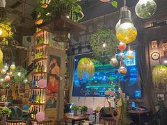 -临界音乐酒馆·小龙虾·江湖菜(华熙LIVE·鱼洞店)