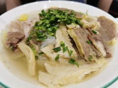 奇香牛肉粉-犇逸·乐山跷脚牛肉·四川现炒(览海店)