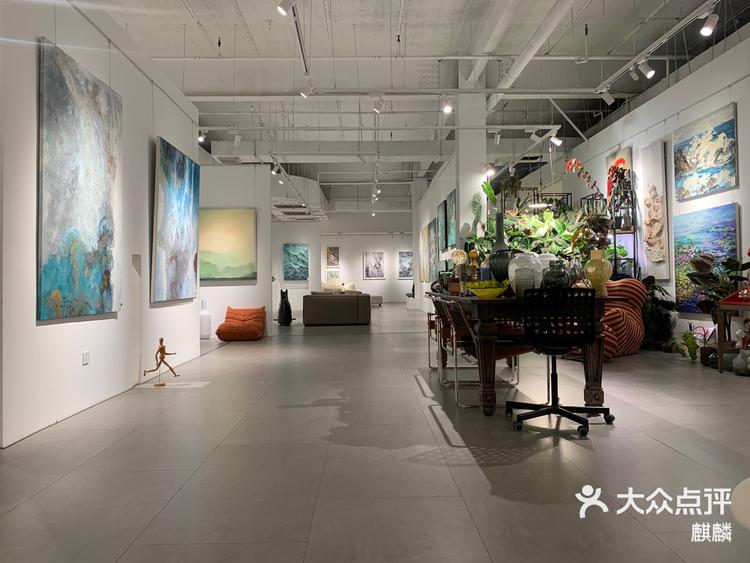 能在艺术画廊里办活动是个不错的95.在这-大众点评