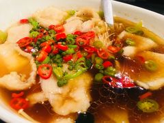 青椒水煮鱼-鹿港小镇(悠唐店)