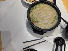 -鸡汤过桥·过桥米线