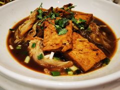 大炖菜配烧饼-静之湖湖畔餐厅