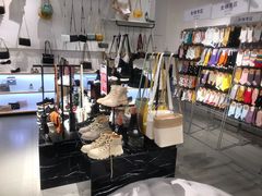 -纪念日百货(万达广场店)