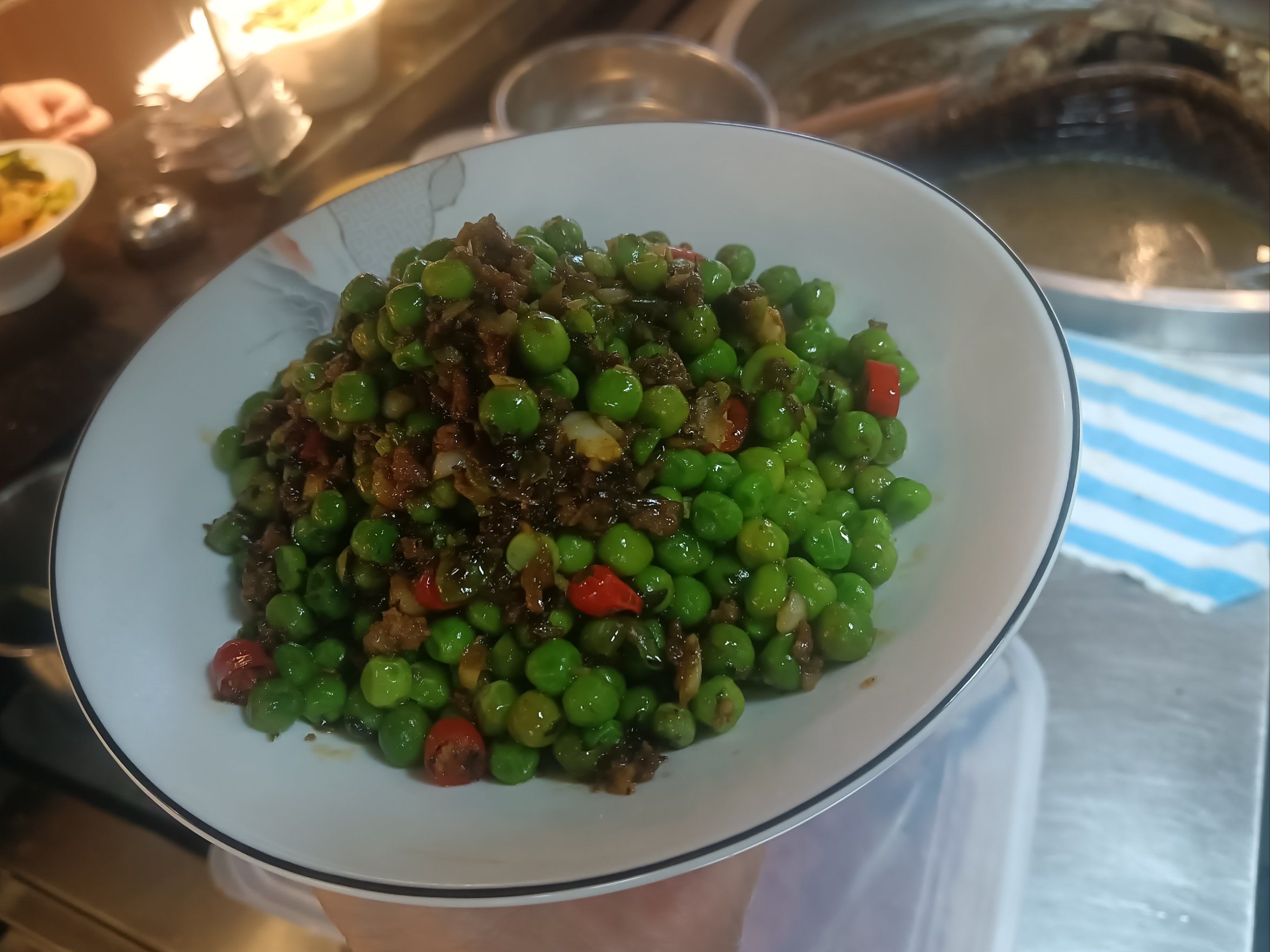 用芽菜加肉沫炒的豆米,你吃过了吗?
