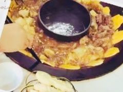 -粘豆包柴火铁锅炖