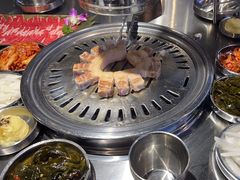 -哈哈碳都·牛肋条无限自助烤肉(宝龙店)