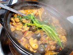 -食爺炭炉鸡煲·烧烤