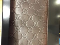 -爱革·奢品·鞋包·衣物·家居(金桥国际商业广场店)
