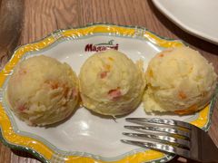 -玛格萝妮比萨屋(四平店)