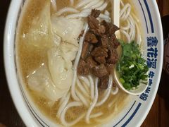 -鑫花溪牛肉米粉(东环大润发店)