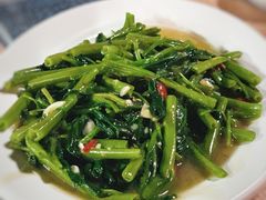 -光海鲜鱼翅餐厅(叻差拉披色路店)