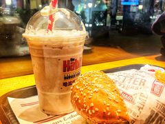 -The Habit Burger Grill 哈比特汉堡(复兴soho店)