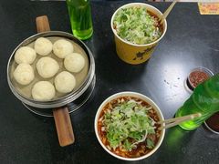 -薛记襄阳香辣牛肉面(平安路店)