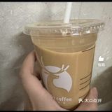 悠闲时刻，来杯Luckin Coffee