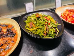 -大中华希尔顿酒店-念自助餐·嗨啤·小龙虾
