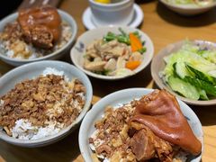 -红猪卤肉饭(大西洋美食城店)